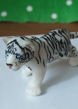 Papo Детеныш белого тигра, арт. 50048 (фото [2] от пользователя Татьяна Потапова)