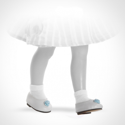 Paola Reina Туфли белые с голубым цветком, для кукол 32 см, арт. 63203